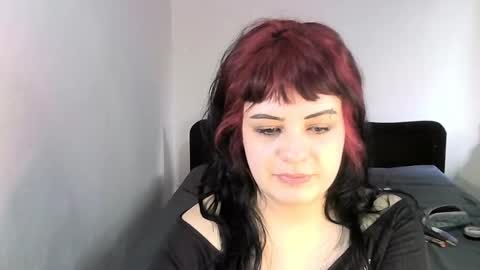 JUANA online show from February 15, 5:00 pm