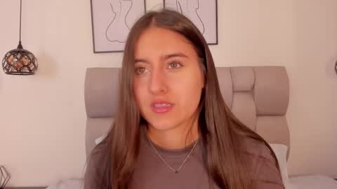 hanna__evans_ online show from October 11, 1:16 pm