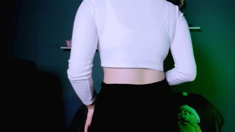 Hanna  online show from January 7, 7:17 pm