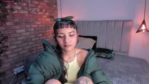 Hanna clark online show from May 12, 4:27 pm