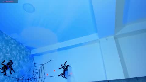 hanna_connorss online show from November 1, 11:15 pm