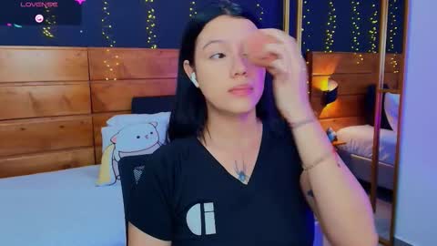 Hanna online show from February 23, 7:49 pm