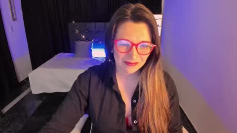 hanna_ma online show from October 8, 2:34 pm