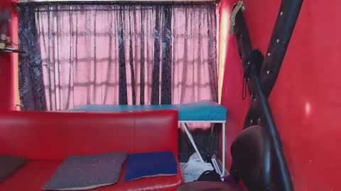 Snapshot of hanna_mature01 chatting on March 12, 12:47 pm Hanna online show from March 12, 12:47 pm
