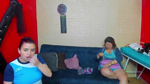 Snapshot of hanna_mature01 chatting on September 23, 12:48 am Hanna online show from September 23, 12:48 am