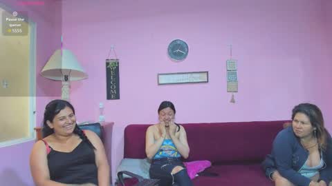Snapshot of hanna_mature01 chatting on October 6, 1:18 pm Hanna online show from October 6, 1:18 pm
