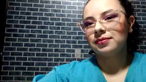 hanna_moons online show from April 17, 12:57 am