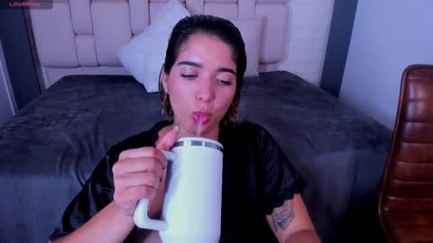 Hanna  online show from February 26, 8:17 am