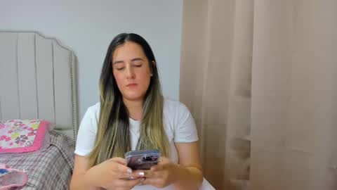 Hanna online show from November 18, 9:07 pm