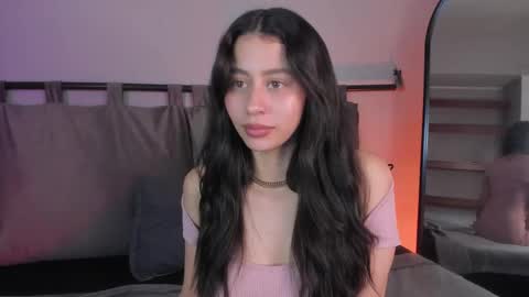 Hannah online show from January 29, 1:05 am