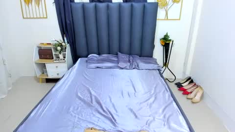 hannah_louissex online show from July 4, 7:01 am