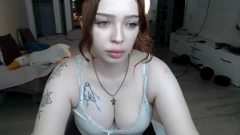 Hannah online show from March 13, 1:36 pm