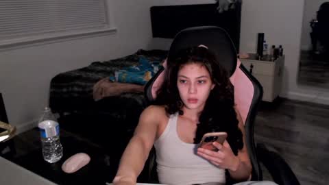 Snapshot of hannahbreeze chatting on October 26, 12:55 am Hannah Breeze online show from October 26, 12:55 am