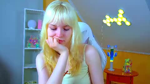 Hannah online show from July 8, 7:45 am