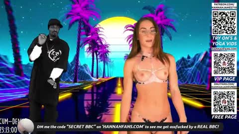 Hannah James online show from October 31, 4:40 pm