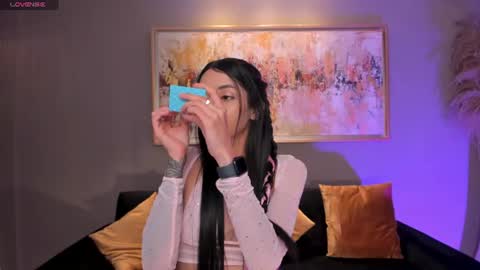 HANNAH J online show from July 8, 12:08 pm