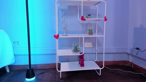 Hannah online show from February 24, 12:19 pm