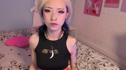 Hannah online show from November 13, 12:19 pm