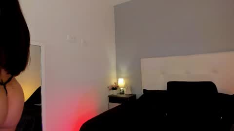 hannamartinnez online show from December 14, 8:04 pm