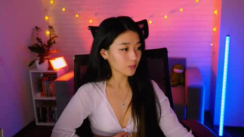 hannarosie online show from November 9, 8:00 pm