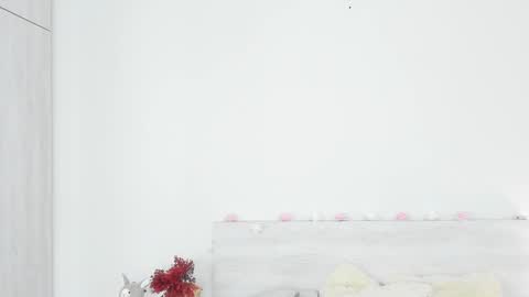 Hannah online show from March 1, 8:23 am