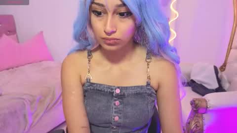 HANNI  online show from January 13, 11:40 am