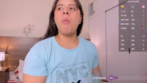 taylor live   online show from December 17, 12:17 am