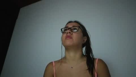 hanny online show from June 12, 1:59 am