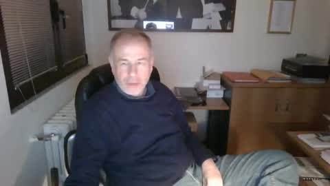 Snapshot of hanscooper chatting on December 7, 6:21 pm hanscooper online show from December 7, 6:21 pm