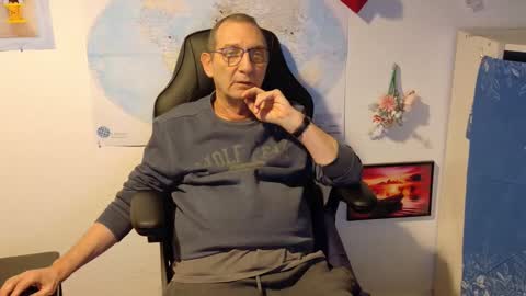 charly online show from February 24, 9:52 pm