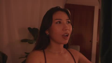 Mizi online show from April 16, 9:39 pm