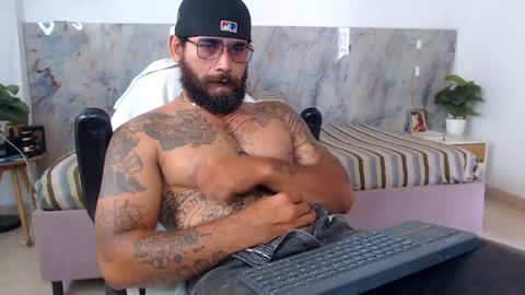 hanz_col online show from April 17, 2:52 pm