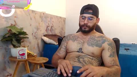 hanz_col online show from September 22, 12:09 pm