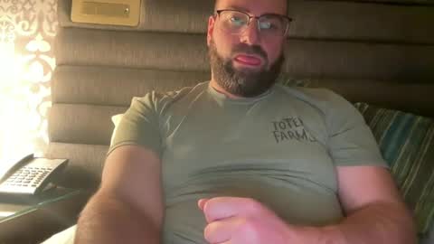 happy_cabbage online show from December 5, 9:00 am