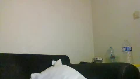 happyfunnyboy79 online show from May 17, 11:14 pm
