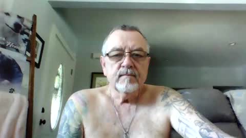 happynudist7373 online show from June 9, 2:06 pm