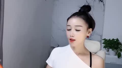 Daisy online show from September 18, 2:54 pm