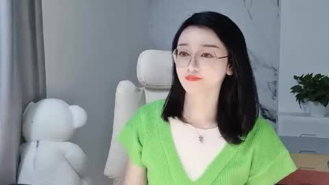 Daisy online show from March 12, 3:24 am