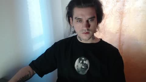 happyw0lf online show from April 11, 4:22 pm