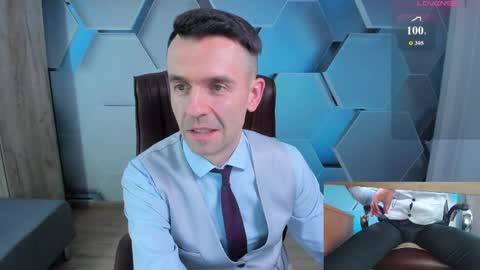 Steve online show from April 9, 1:06 pm