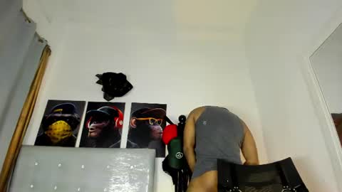 hardboy_latin online show from June 14, 3:19 am