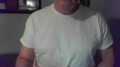 hardchicagoforzya online show from November 11, 8:16 am