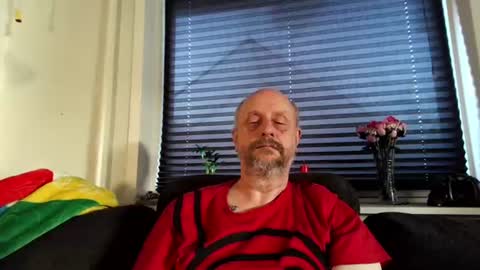 MrLazy online show from June 28, 6:37 pm