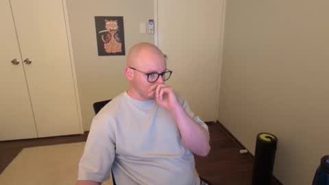 Stand Lee online show from October 22, 9:05 pm