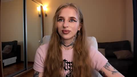 Julia online show from March 21, 5:02 am