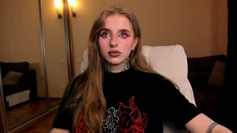 Julia online show from April 5, 5:15 am