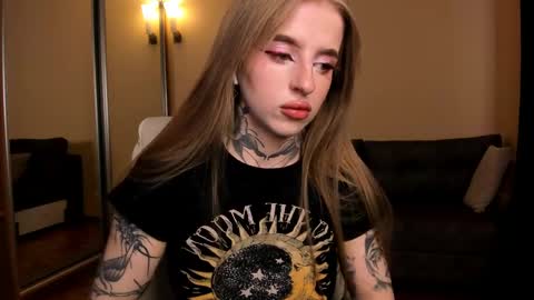 Julia online show from April 2, 6:21 am