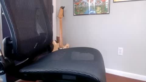 Datswut Shesed online show from July 4, 6:33 pm