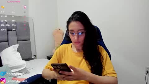 Snapshot of harperandrews1 chatting on December 6, 7:48 am Harper Andrews online show from December 6, 7:48 am