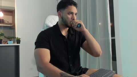 Harry Zandes online show from December 29, 6:14 am